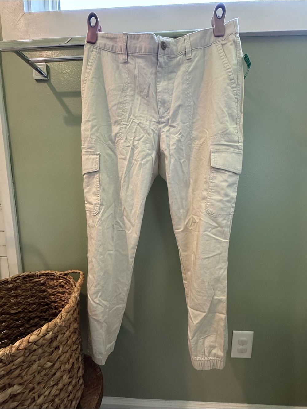 GAP Cream Women's Cargo Joggers